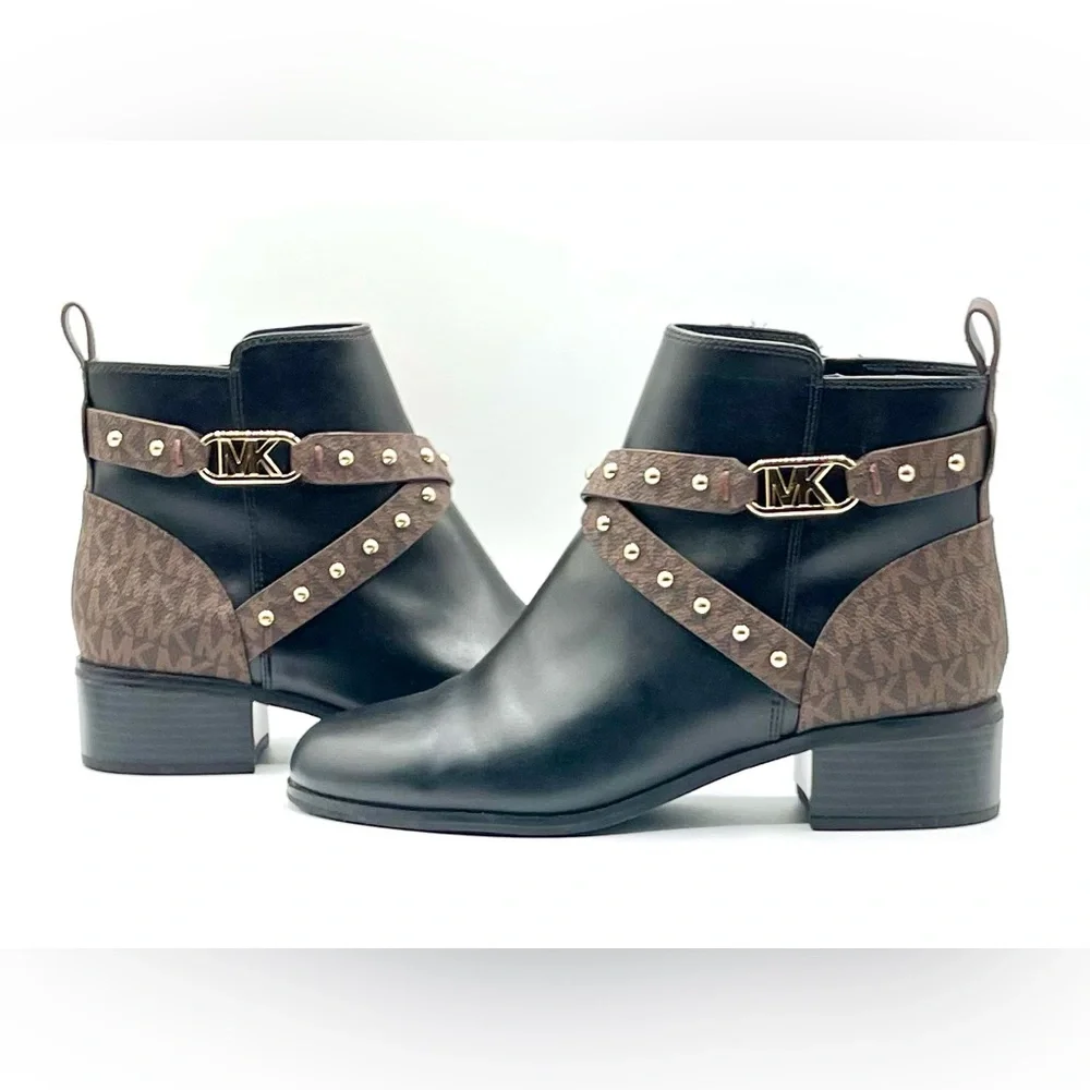 MICHAEL KORS Kincaid Leather and Studded Logo Ankle Boots. Size 8 M - Picture 6 of 15